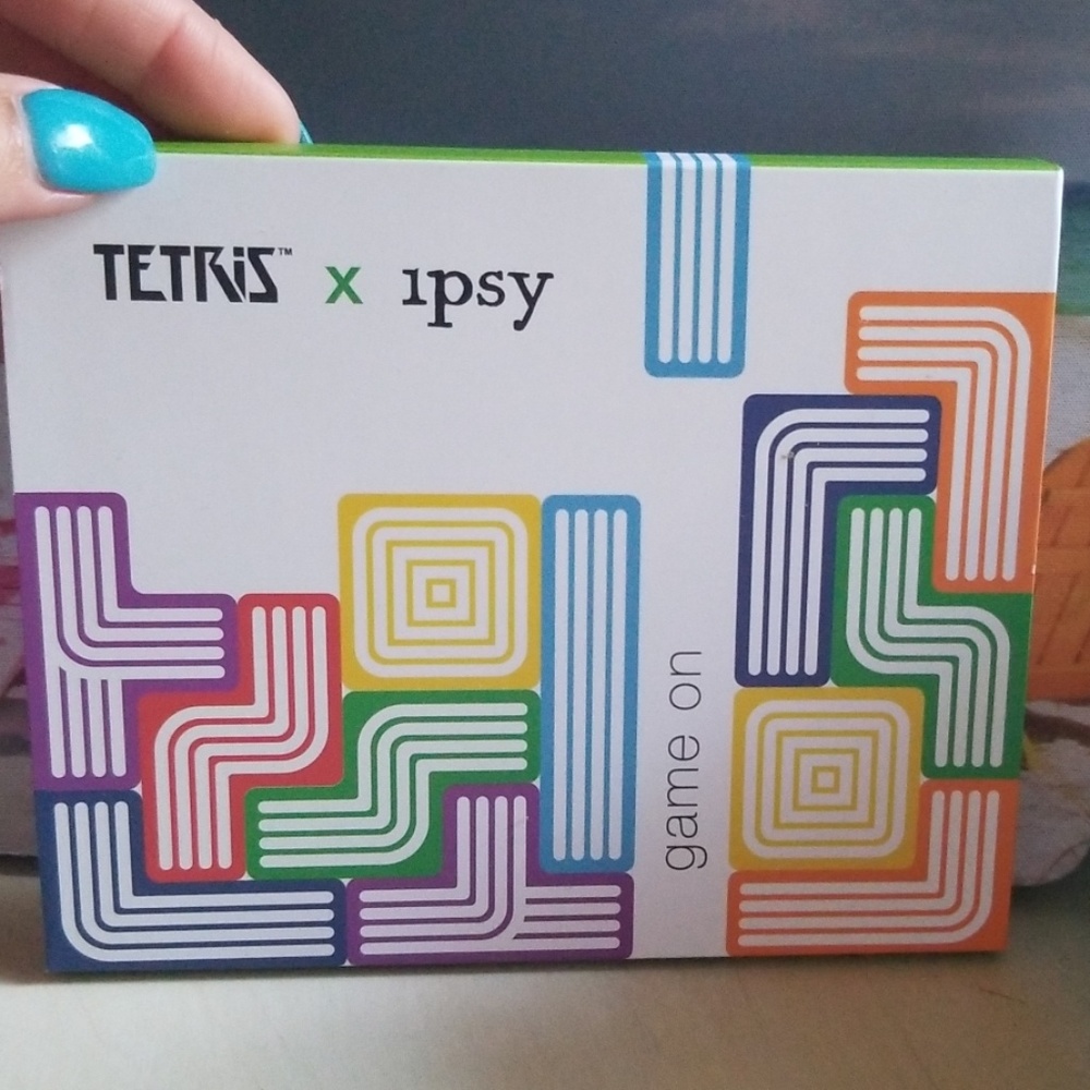 Tetris x ipsy Eyeshadow Palette